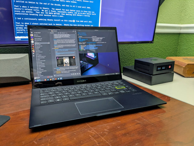 Bazzite on my 5700U laptop