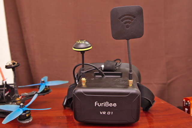 FuriBee VR01 FPV Goggles