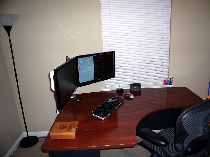 corner double monitor stand