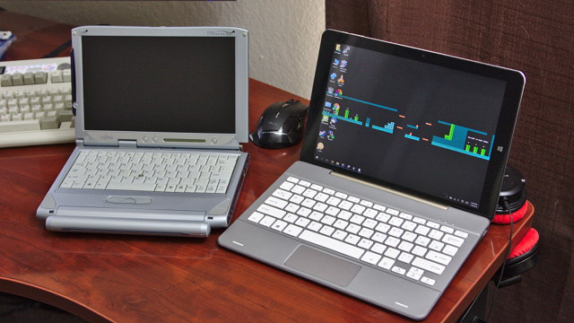 My Fujitsu P2120 Posing With My Chuwi Hi12